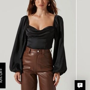 ASTR the label - ARLETH SATIN SWEETHEART LONG SLEEVE TOP